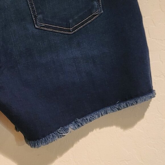NWT JEN7 BY 7 FOR ALL MANKIND Fray Hem Short Size 8 & 10 - Picture 11 of 11